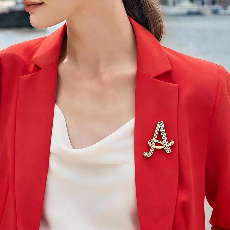 1PC Rhinestones Clothing Accessories Shirts Badge Gifts Lapel Pin Party Women's Brooches Dinner Letter Brooch Dress European A-Z