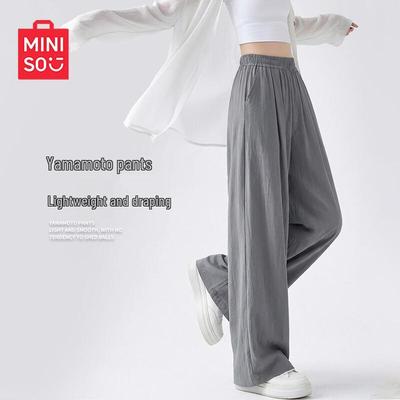 Partea inferioară (Îmbrăcăminte damă) – Capri și pantaloni