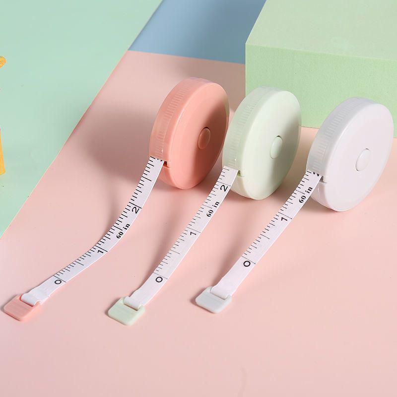 

Скандинавская компактная мягкая рулетка: Портативный инструмент для измерения груди, бедер, талии, одежды и роста. Green [Portable + Precise Measurement] 1.8m