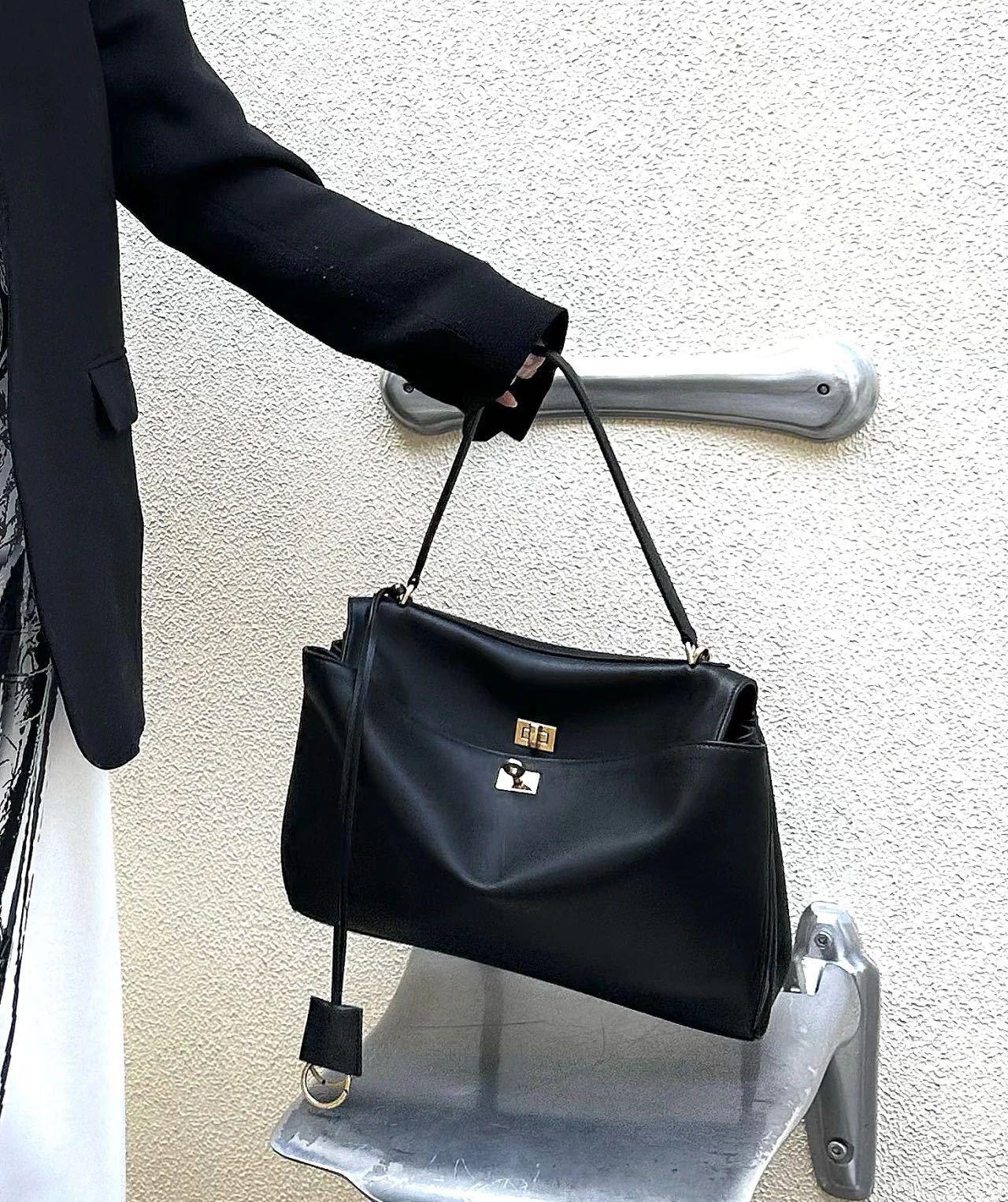 

Жіноча сумка через плече преміум-класу Rodeo з телячої шкіри з замком – модна, стильна та ідеальна для повсякденних поїздок на роботу Small: 28*20*10 cm