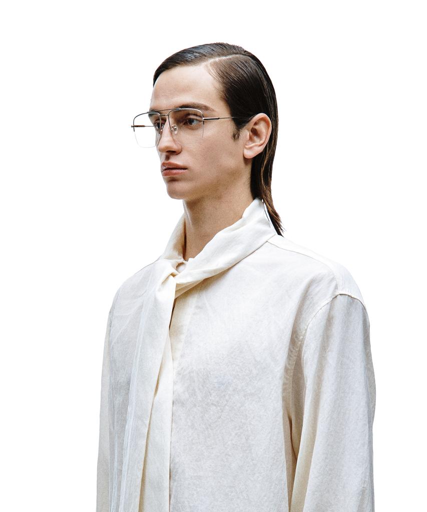 Neotelia Taness · Silver