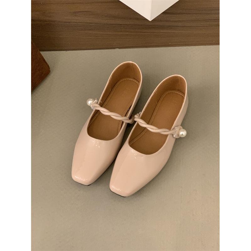 French single shoes women's summer 2025 autumn new gentle temperament low heel Mary Jane versatile flat small leather shoes soft