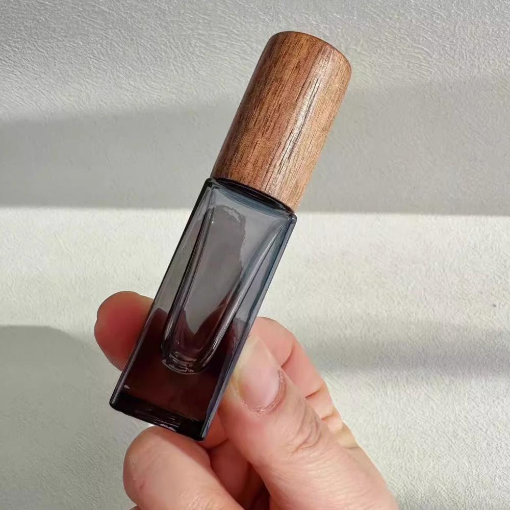 1pc 5/10ml Essential Oil Roller Bottle with Wooden Lid Glass Roll On Bottles Empty Refillable Roller Ball Perfume Bottles Vials
