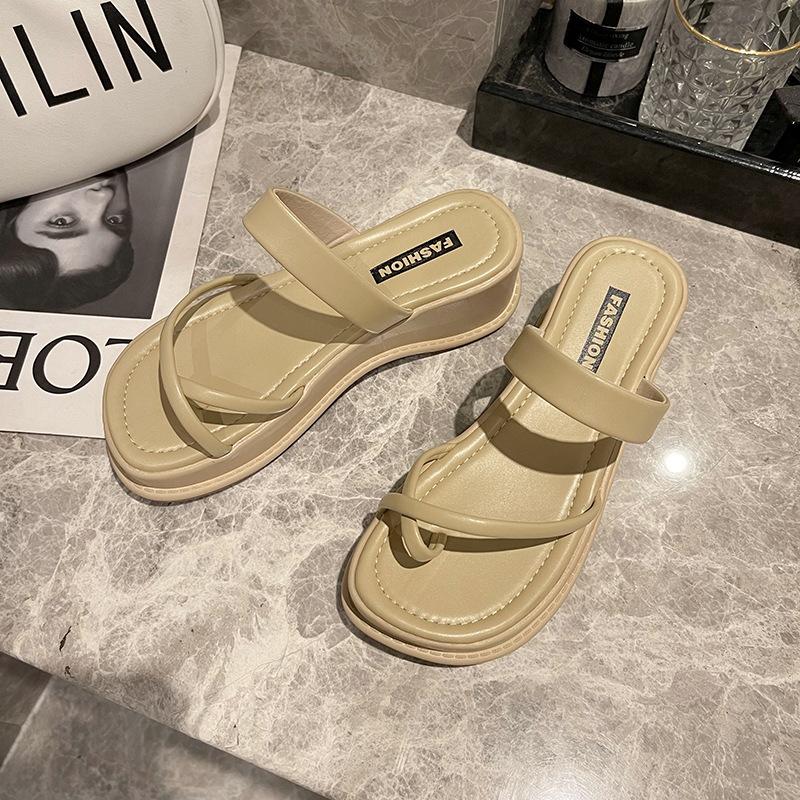 Hausschuhe mit dicken Sohlen für Damen, neuer Modetrend 2024, Sommersandalen, Temperamenttrend, Strandschuhe