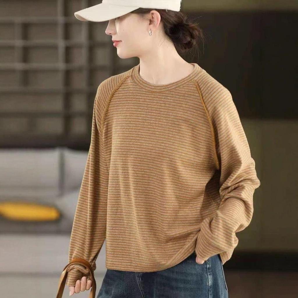 Women's Retro Striped Stitching Layered T-Shirt - Artistic Autumn/Winter Casualwear