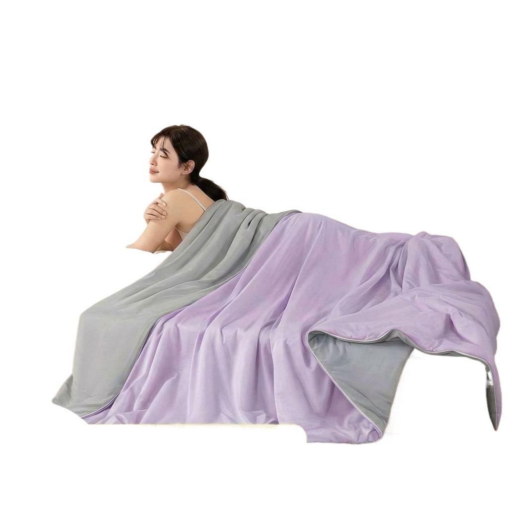 A-Class Ice Silk Summer Quilt: Cool, Thin, Machine-Washable for Home Use