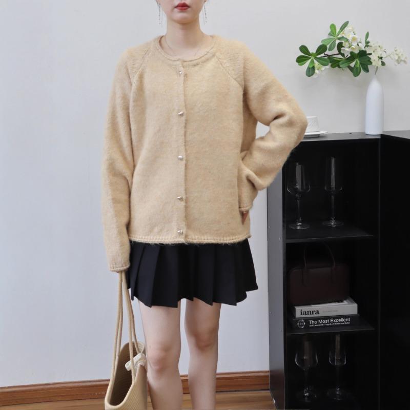 Loose and Gentle Wind Soft Waxy Knitted Cardigan Autumn and Winter New Love Buckle Temperament Sweater Jacket Women