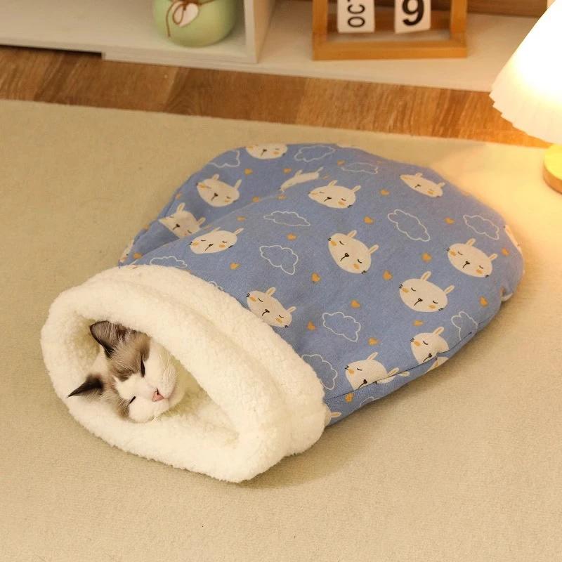 Winter Warm Pet Sleeping Bag Lamb Wool Warm Kitten Nest Drilling Hole Bedding Thickened Soft Comfortable Warm Nest Pet Cats