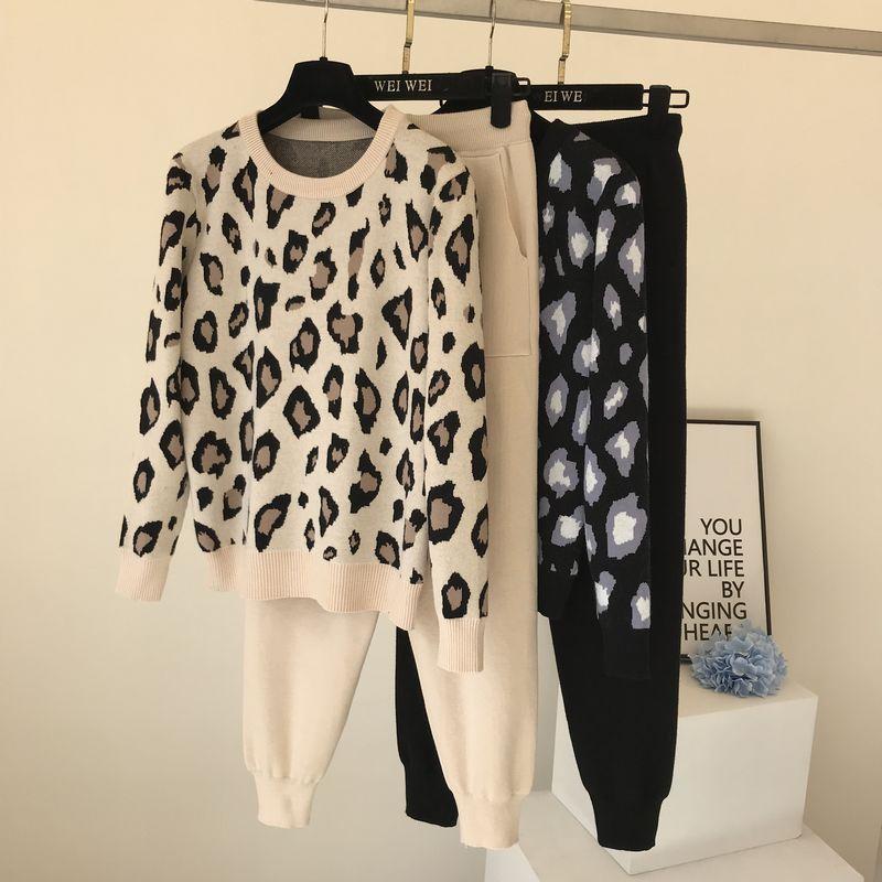 QICED Autumn Collection Instagram Personalized Leopard Print Pullover Long-sleeved Knitted Sweater + Simple Skinny Pants Set