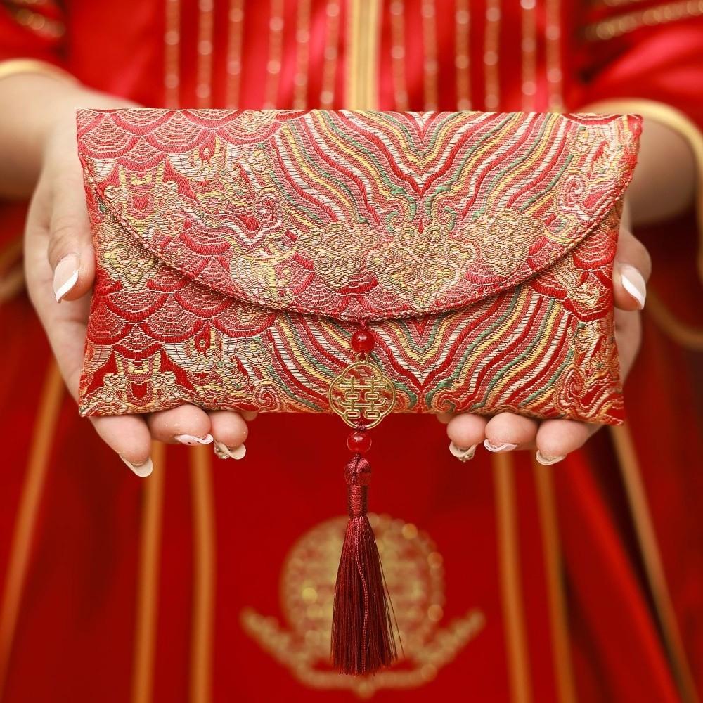 

Traditional Spring Festival Red Envelope Embroidered Tassel Lucky Money Packet Polyester Thickened Wedding Hongbao 5x5x5cm
