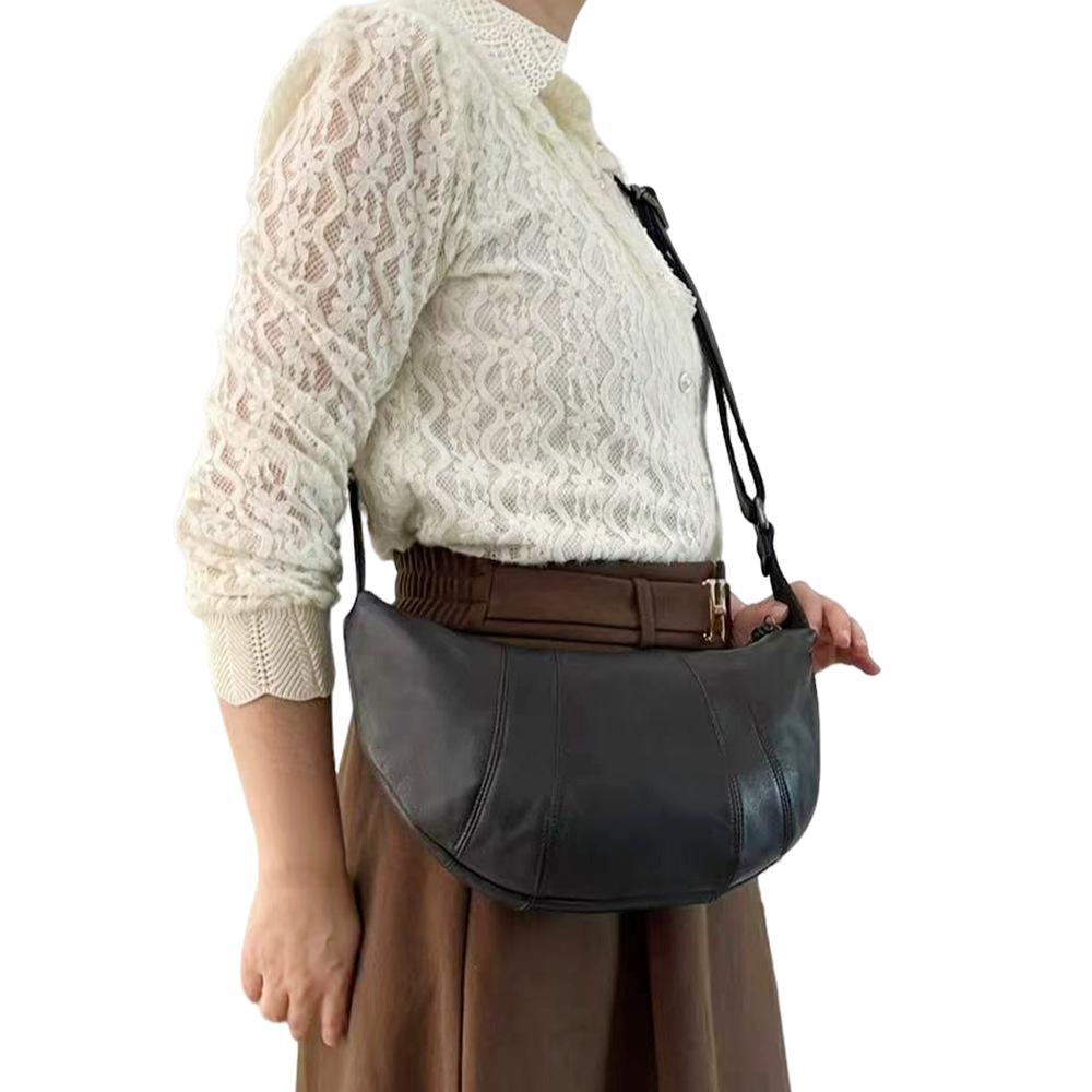 Wind Casual Leather Women'S Bag Croissant Bag Black Cowhide Splicing Shoulder Messenger Women'S Bag Retro Bag