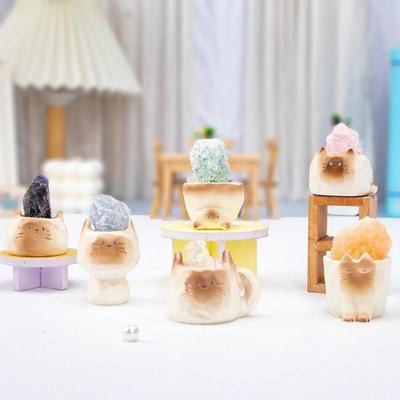 Mini Cat Ornament with Crystal Desktop Resin Cat Figurine Aroma Diffuser Stone Aromatherapy Fragrant Oil Diffuser for Home Office Meditation Room