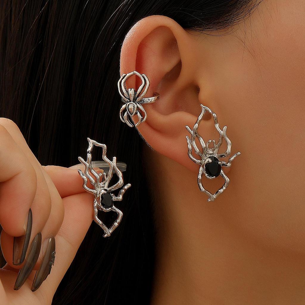Retro Gothic Skull & Spider Ear Bone Clip - No Piercing Needed