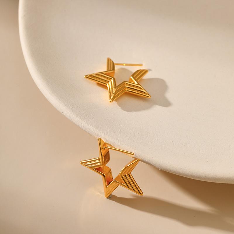 Open Design Five Pointed Star Stud Earrings Vintage 3d Carved 18k Gold Plated Earrings