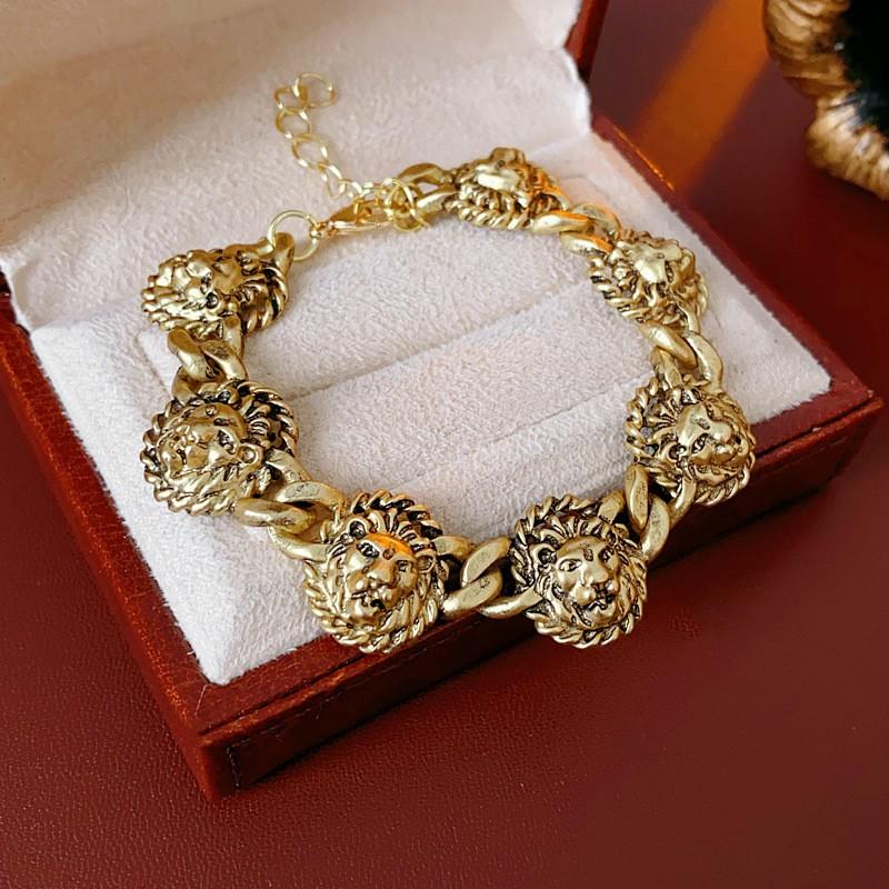Vintage Löwenkopf Anhänger Halskette Set Mit Ohrringen Armband Damen Goldfarbene Legierung Retro Chic