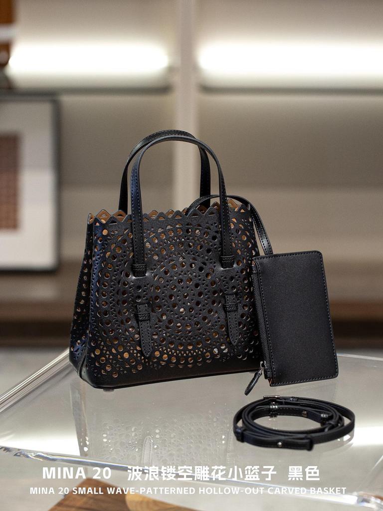 2025 New Arrival Small Cowhide Medium-sized Single Leather Strap Cross-body Bag With Adjustable Shoulder Strap Womens Bag