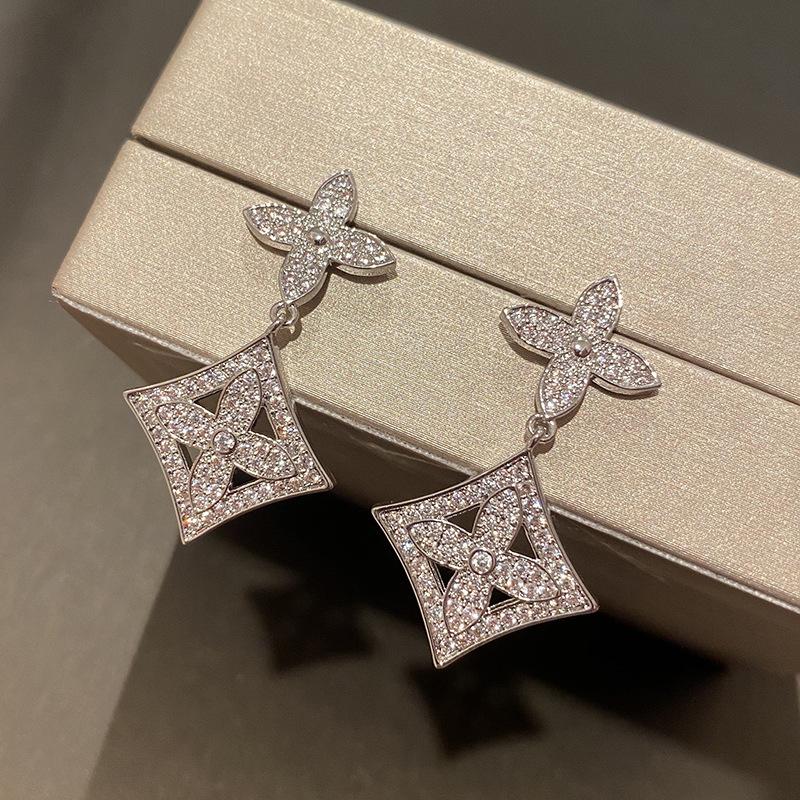 Boucles d'oreilles de luxe en Zircon incrusté de trèfle à quatre feuilles pour femmes, couleur argent, Long pendentif, bijoux tendance