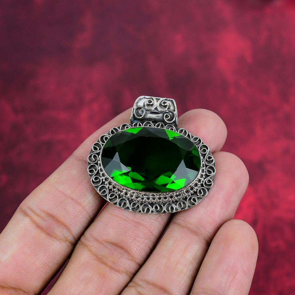 Pendentif en diopside chromé, bijou en argent sterling 925, cadeau pour femme, bijou fait main en pierres précieuses