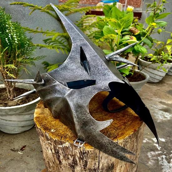 Handcrafted  Helmet Lord of the Rings-Inspired Dark Rider Helmet for Cosplay, Collectors