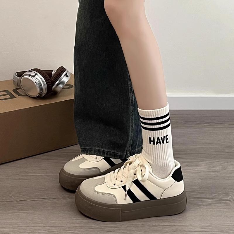 Spring and Autumn Versatile Platform Forrest Gump Training Shoes Women's 2025 Spring and Autumn New Retro Niche White Shoes Casual Board Shoes