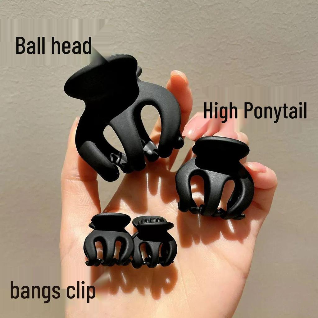 Pumpkin Claw Hair Clip for Women – Bun, Ponytail, and Bangs Fixing Accessory