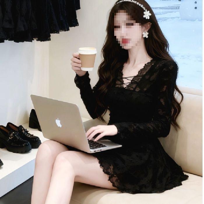 Pure desire sexy V-neck lace splicing long-sleeved dress women's autumn new high-end slim and thin a-word short skirt