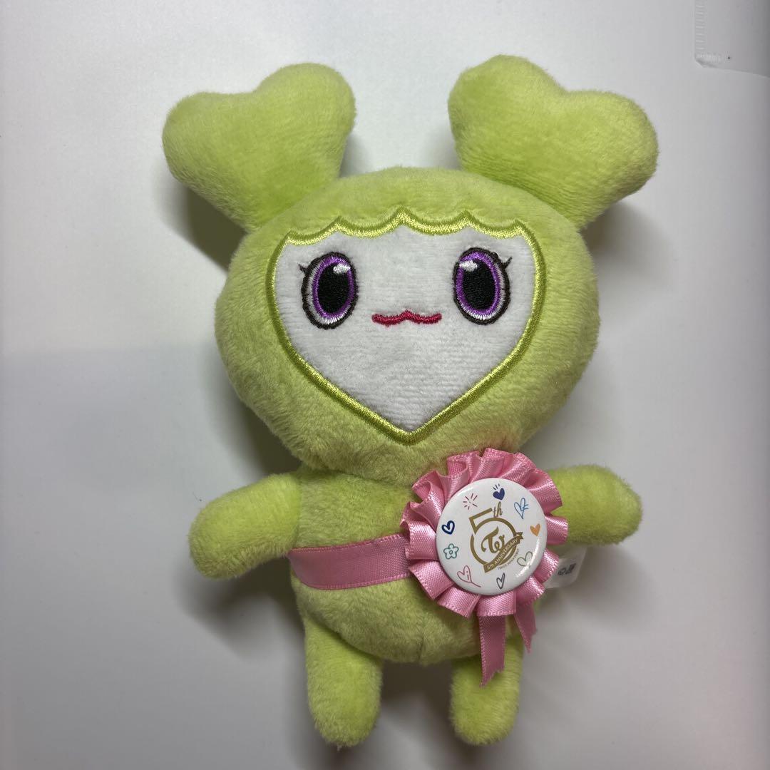 

[USED] TWICE LOVELYS Rosette Can Badge Plush Toy 5th Anniversary Jeongyeon