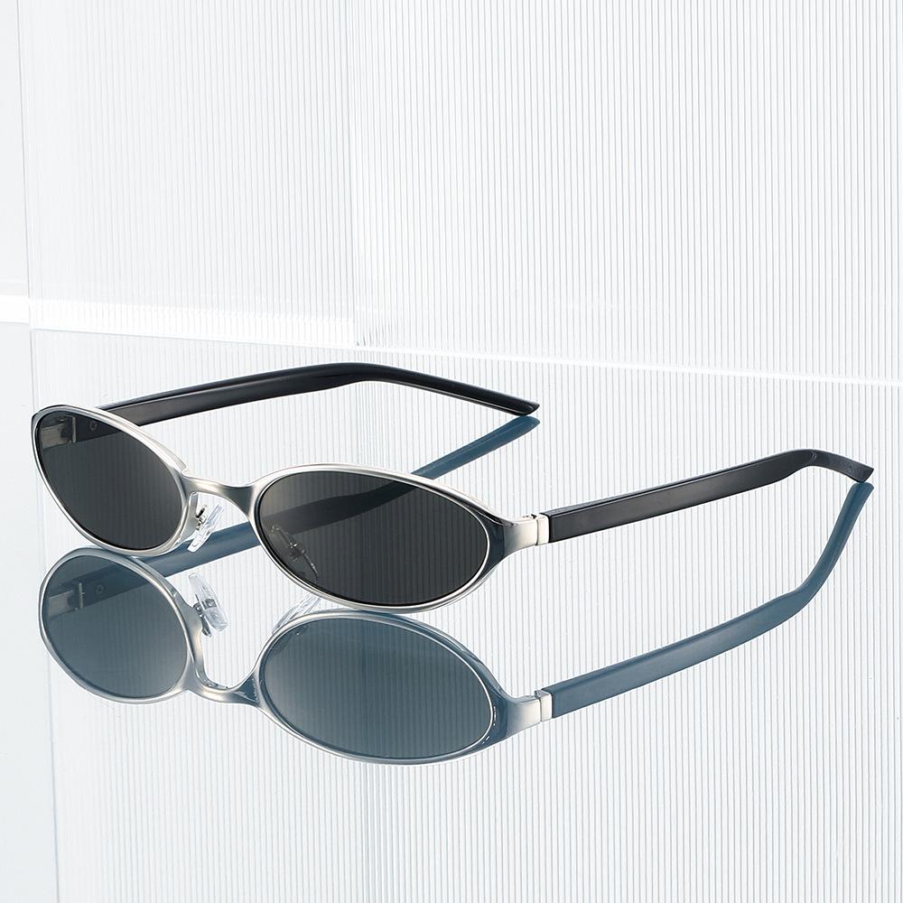 Oval Small Frame Sunglasses Women's Men's Y2K Retro Sunshade UV Sun Glasses Luxury Brand Designer Popular Metal Eyeglasses