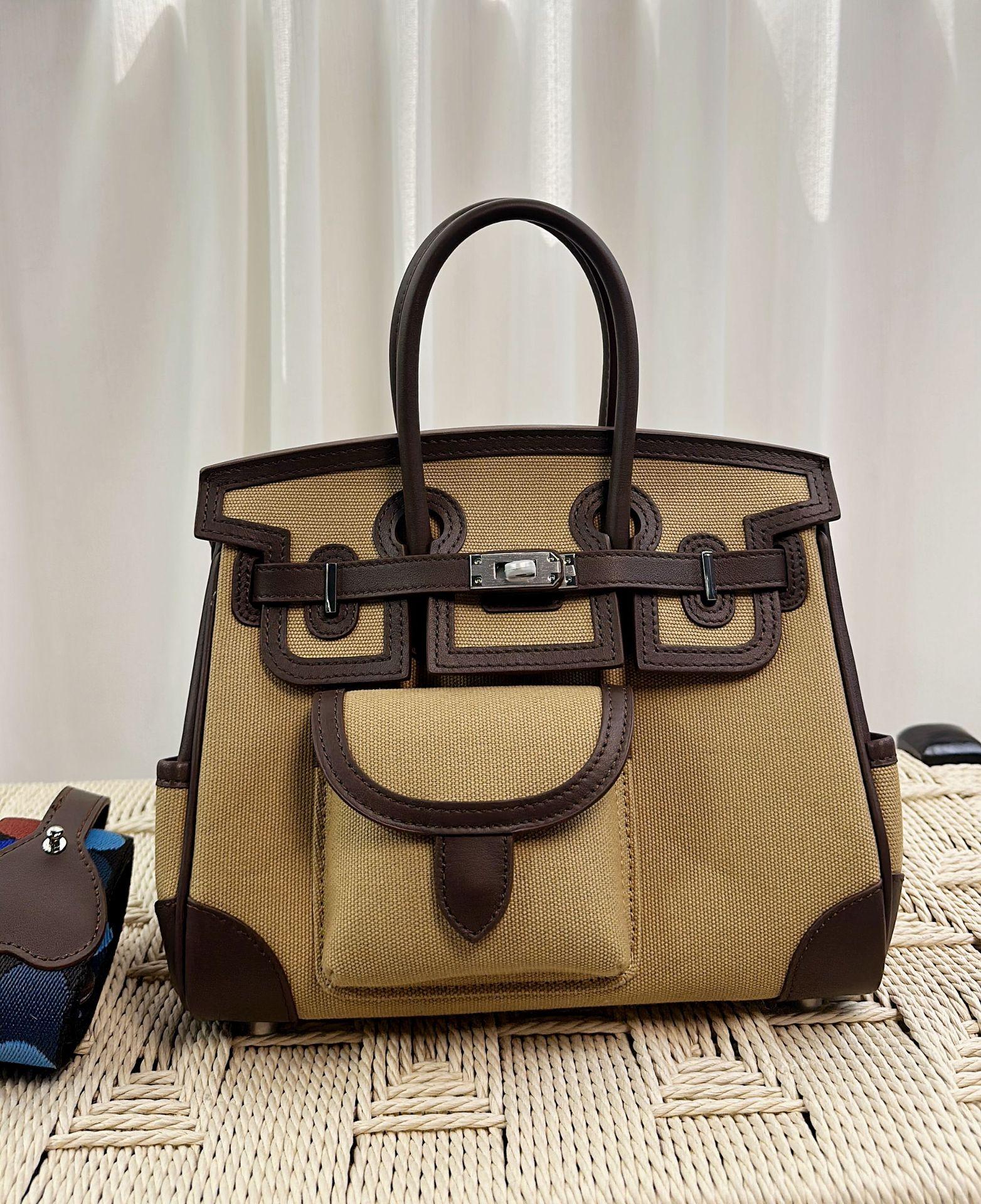 

Женская сумка из коровьей кожи 25 см с отделкой из итальянской кожи, с одним отделением большой вместимости и съемным плечевым ремнем 25cm