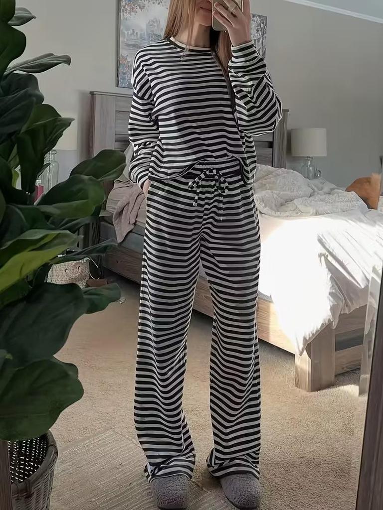 Women's Striped Two-Piece Suit - Autumn/Winter Collection