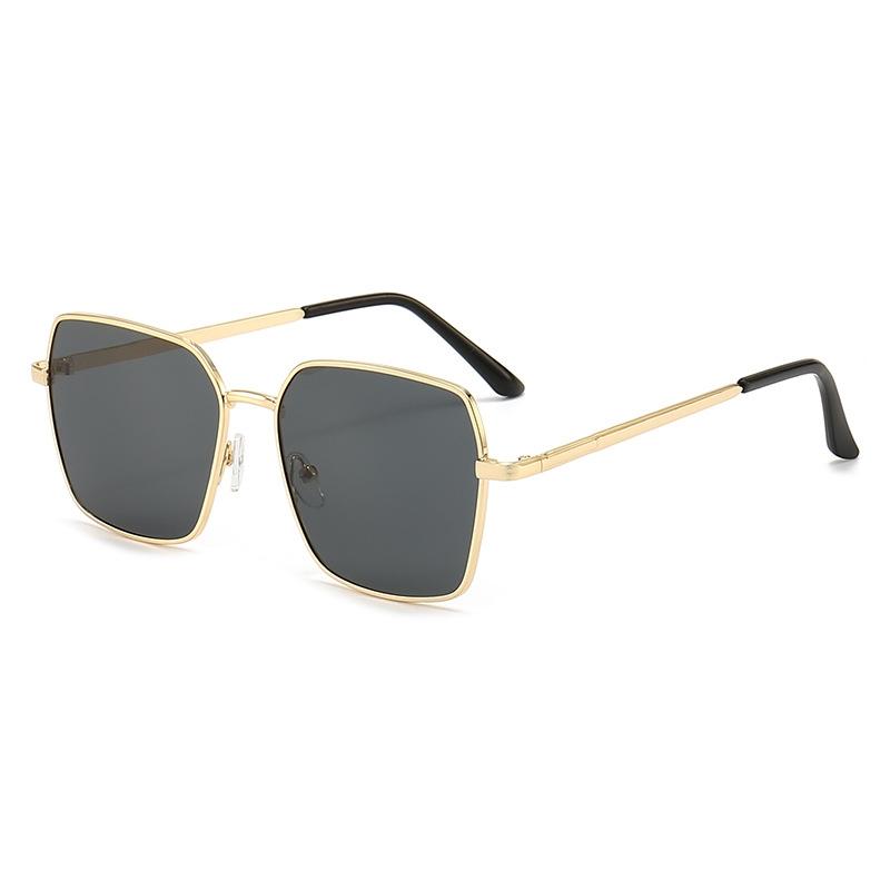 Ochelari de soare cu rame mari minimaliste din metal Ochelari de soare retro pentru navetă la modă Ochelari rezistenți la UV pentru femei