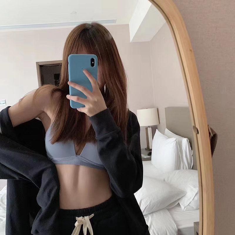 Simple Triangular Cup Deep V Seamless Bra Ladies' Small Breasts Gathered Together Smooth Surface Without Steel Ring Lightweight Bra