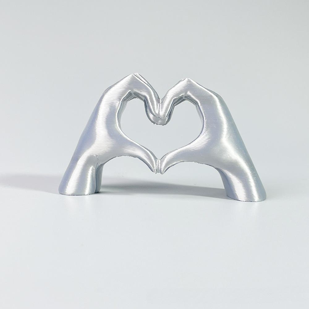 3D printed plastic heart, love ornaments, decorations, design home courtyard ornaments, creative art ornaments, love ornaments silver 6cm
