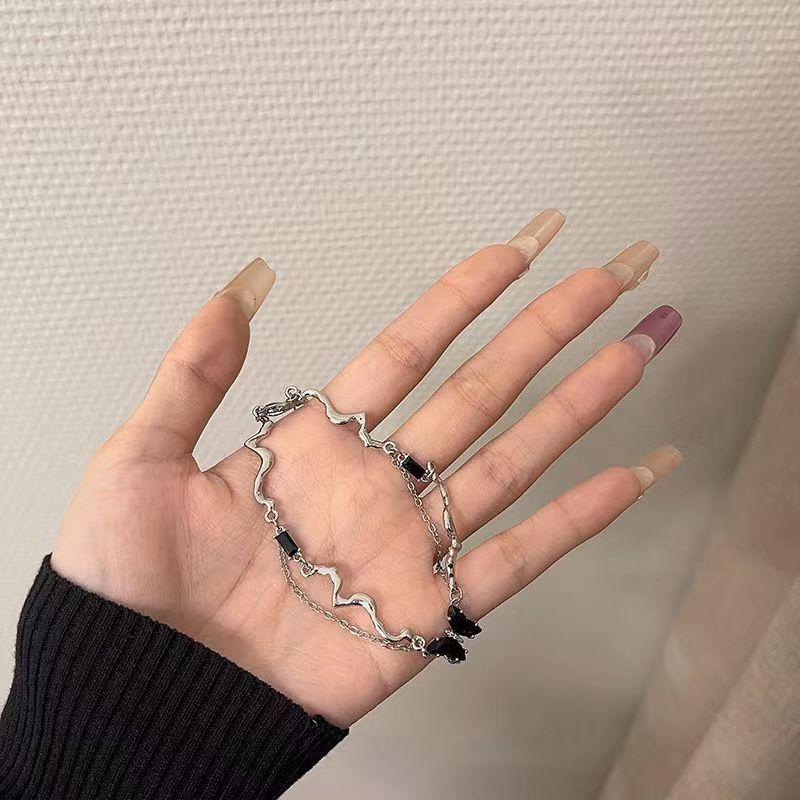 Sweet Cool Wind ins Irregular Waves Butterfly Necklace Female Premium Sense Collarbone Chain