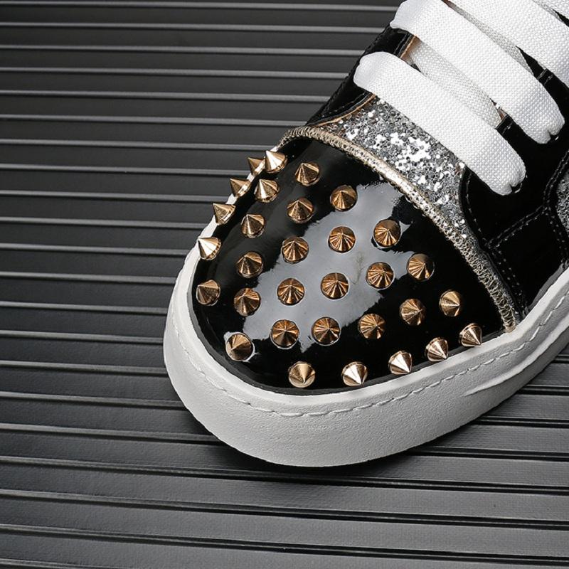 Fashion New Red Sports Thick Sole Men Casual Personality Loafers Korean Version Riveted Casual Shoes