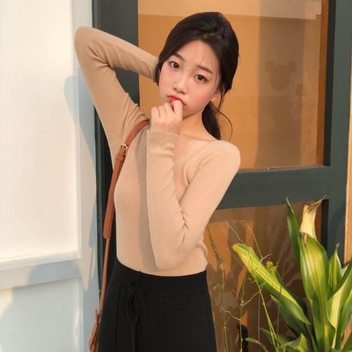 Women's Trendy Retro V-neck Knitted Slim Fit Sweater - Long Sleeve, Warm Base Layer for Autumn/Winter