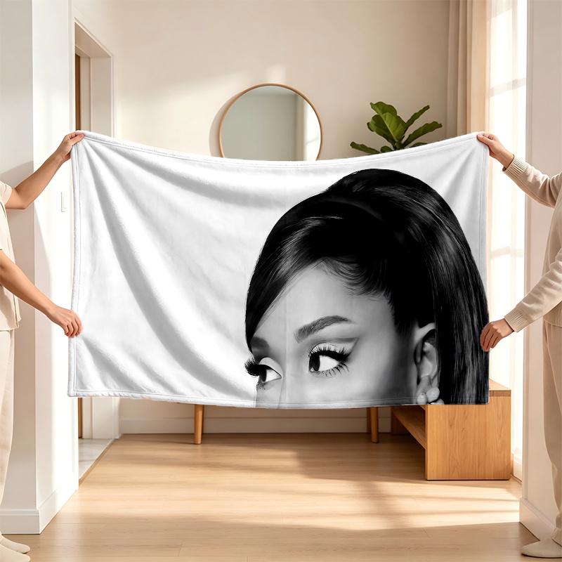 Ariana Grande (14) Coperta di flanella un morbido accento per la camera da letto e il soggiorno e un accogliente regalo per la casa