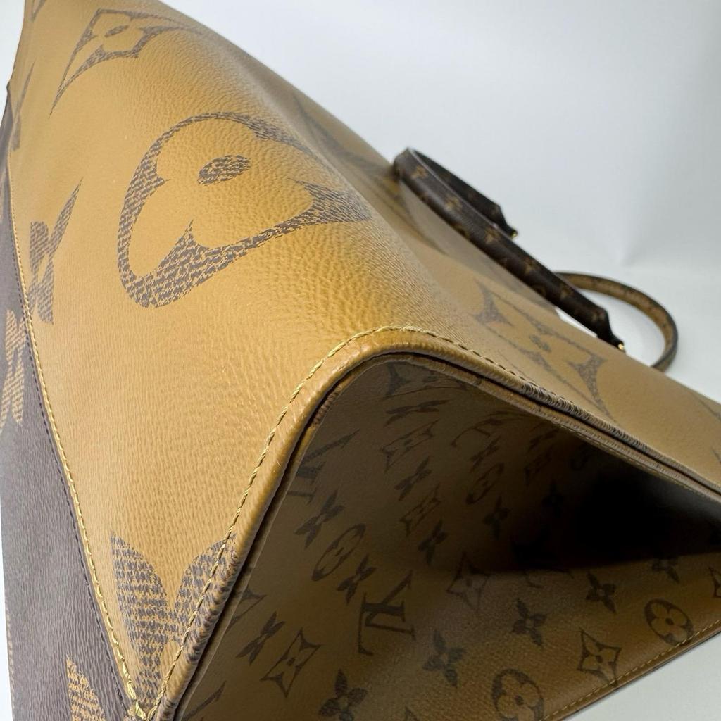 [Pre-Owned] Louis Vuitton Onthego GM 'Brown Monogram Canvas/Brown Monogram Reverse Canvas' - Excellent #VL24R2