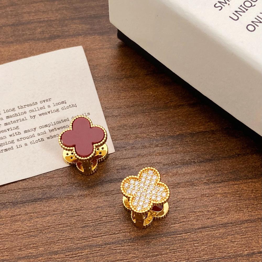 

Трендовые серьги Счастливый цветок вперед и назад Французская мода Высокая мода Серьги Четырехлистный клевер