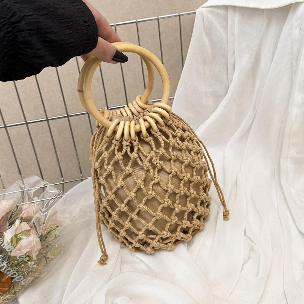 Luxury Woven Top Handle Bag Women Hollow Wood Ring Fashiable and Versatile Shoulder Bag for Casual and Simple Beach Bag