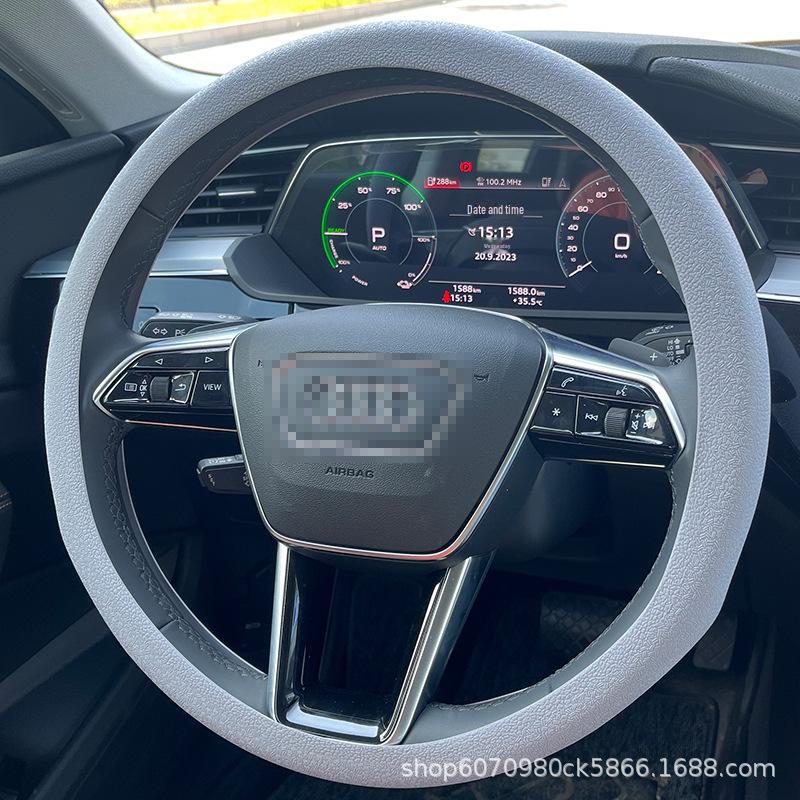 Universal Non-Slip Silicone Steering Wheel Cover – Odorless, Sweat-Absorbent, All-Season Use for Men and Women