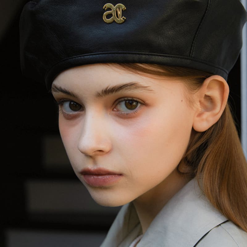 

АНАЭТИЧЕСКИЙ ЛОГОТИП КОЖАНЫЙ БЕРЕТ BLACK