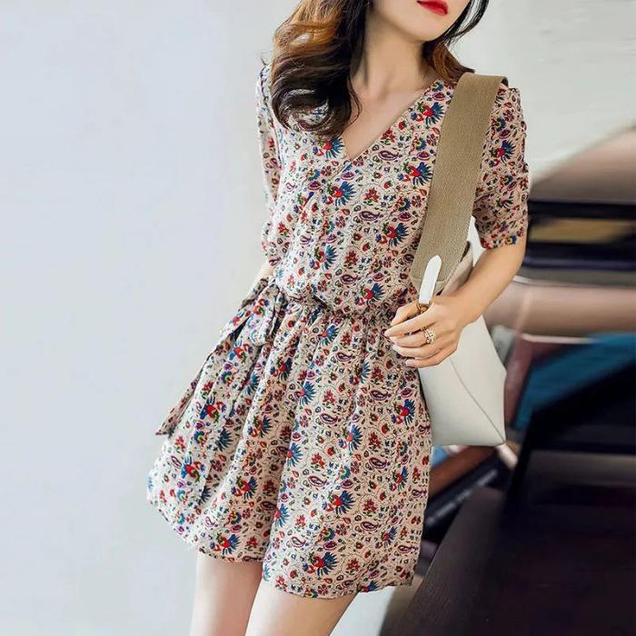 Chiffon jumpsuit women s summer new floral short-sleeved wide-leg short jumpsuit slim-fitting and thin five-point pants S