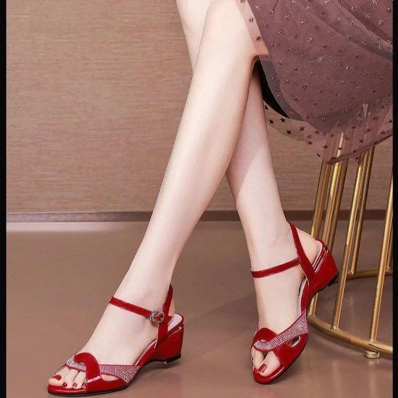 Damenmode Europäisch Stilvoll Elegant Keilabsatz Schuhe Dame Blau Hohe Qualität Kristall Sexy Strand Sandalen Schuhe ab590