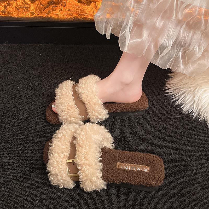 Thick-bottomed fluffy slippers women's autumn and winter outer wear 2025 new belt buckle curly hair cute outer wear one-word cotton mop