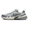 נעלי סניקרס לנשים V2K Run Pure Platinum Wolf Grey FD0736-003