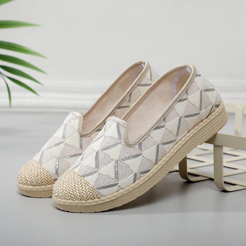 Spring and summer new cloth shoes women's shoes fisherman shoes shallow mouth non-slip comfortable versatile casual middle-aged and elderly shoes