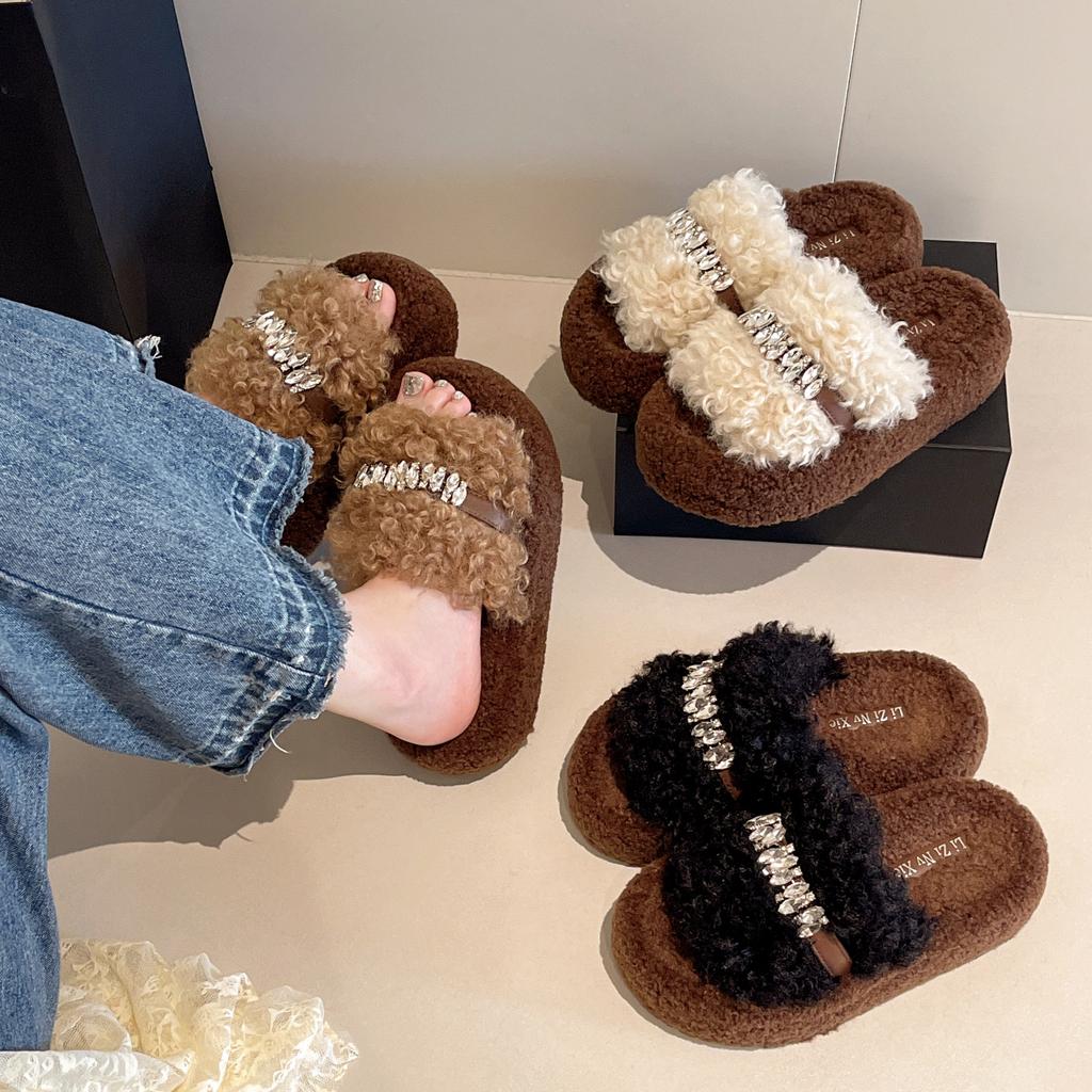 Lamb wool slippers women's autumn and winter 2025 new muffin thick bottom outer wear one-word cotton drag women's outer wear