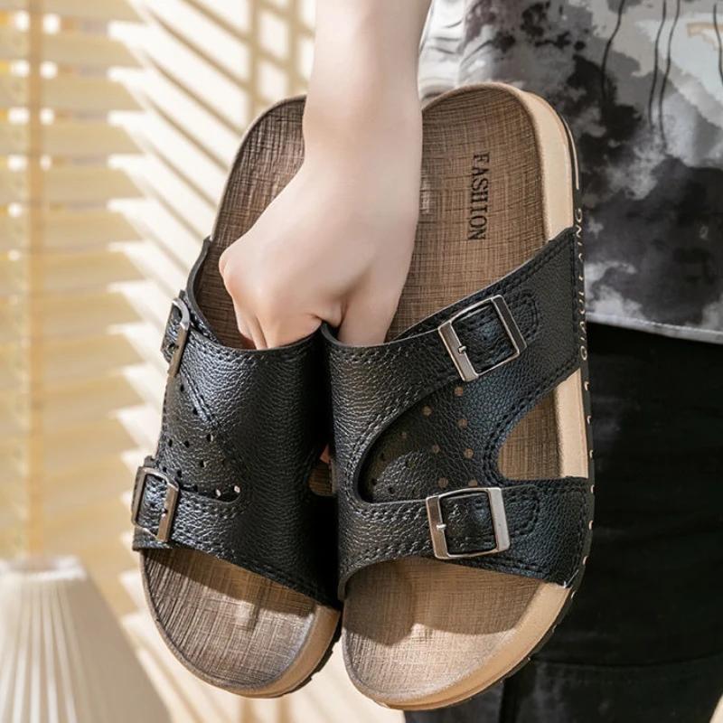 Fashion Sandals Man Pvc Beach Slippers for Men Platform Casual Trend 2025 Summer Sale Elegant Y2k Clappers Original Low Price Fun Shoes