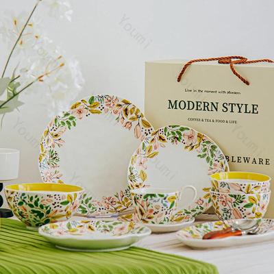 Piatti in Ceramica Creativi Irregolari Squisiti Fiori Piatto per Torta Dessert Delizie Domestiche Ciotola per Ramen Tempo Libero Ufficio Tazza da Caffè